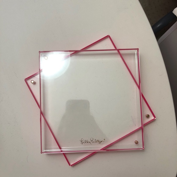 Lilly Pulitzer Floating Frame - Picture 4 of 4